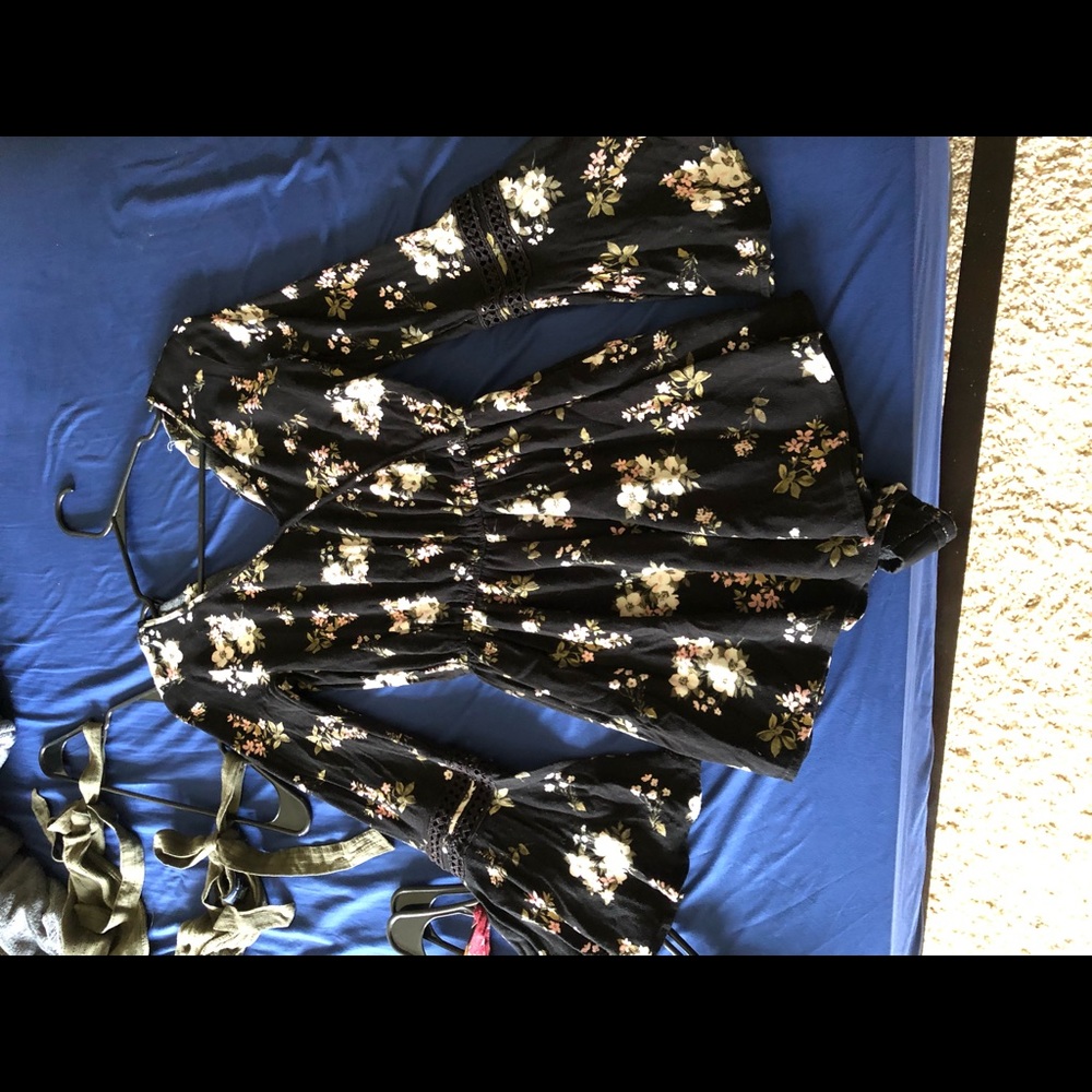 Romper - Picture 2 of 3